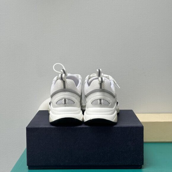 Gucci Men's White sneaker - Picture 5 of 5